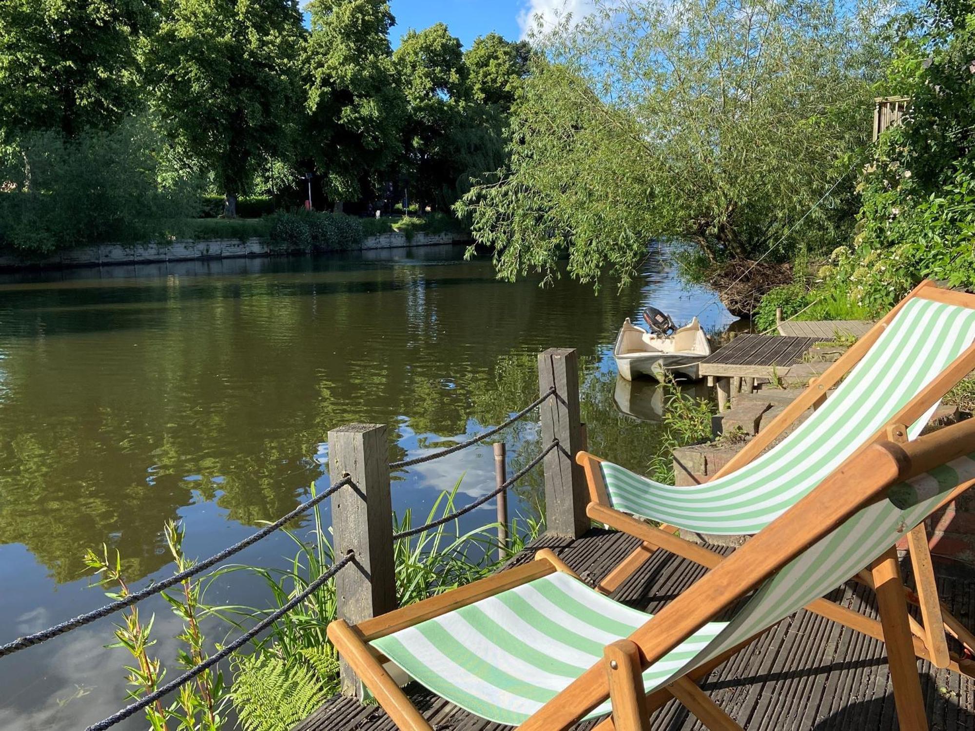Holiday home 108 Longden Coleham